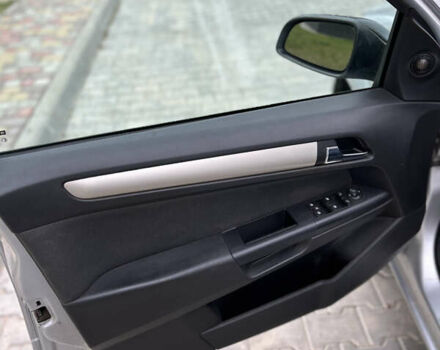 Серый Опель Астра, объемом двигателя 1.6 л и пробегом 250 тыс. км за 5350 $, фото 20 на Automoto.ua