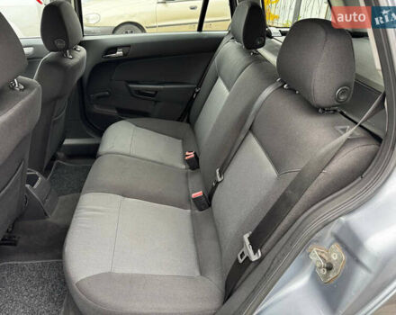 Серый Опель Астра, объемом двигателя 1.6 л и пробегом 190 тыс. км за 5900 $, фото 14 на Automoto.ua