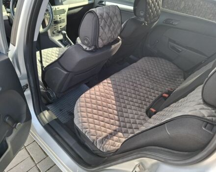 Опель Астра 2007 в Ивано-Франковске на Automoto.ua Серый Опель Астра, объемом двигателя 0 л и пробегом 197 тыс. км за 5400 $, фото 5 на Automoto.ua