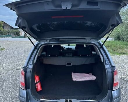 Серый Опель Астра, объемом двигателя 1.4 л и пробегом 255 тыс. км за 5500 $, фото 4 на Automoto.ua