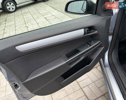 Серый Опель Астра, объемом двигателя 1.6 л и пробегом 190 тыс. км за 5900 $, фото 8 на Automoto.ua