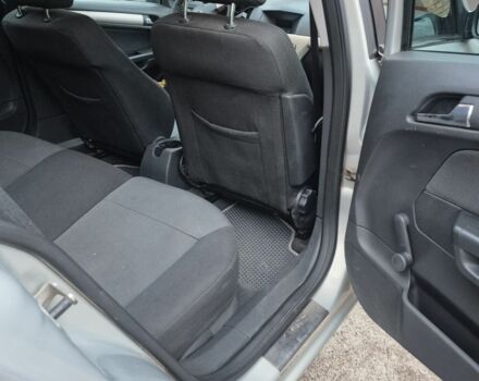 Серый Опель Астра, объемом двигателя 1.6 л и пробегом 280 тыс. км за 5350 $, фото 5 на Automoto.ua