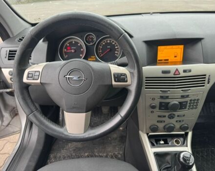 Серый Опель Астра, объемом двигателя 1.9 л и пробегом 300 тыс. км за 2500 $, фото 7 на Automoto.ua