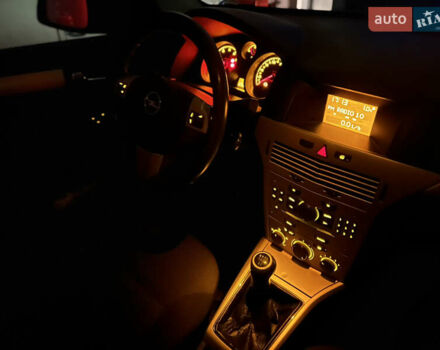 Серый Опель Астра, объемом двигателя 1.36 л и пробегом 270 тыс. км за 3900 $, фото 138 на Automoto.ua