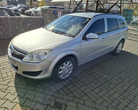 Опель Астра 2007 в Ивано-Франковске на Automoto.ua Серый Опель Астра, объемом двигателя 0 л и пробегом 197 тыс. км за 5400 $, фото 2 на Automoto.ua