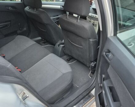 Серый Опель Астра, объемом двигателя 1.6 л и пробегом 280 тыс. км за 5350 $, фото 4 на Automoto.ua