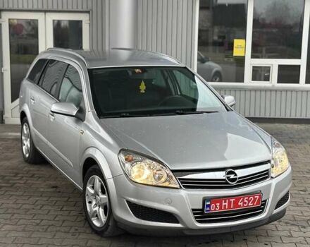 Серый Опель Астра, объемом двигателя 1.6 л и пробегом 160 тыс. км за 5400 $, фото 49 на Automoto.ua