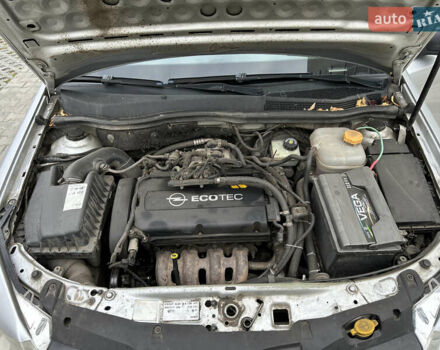 Серый Опель Астра, объемом двигателя 1.6 л и пробегом 250 тыс. км за 5350 $, фото 26 на Automoto.ua