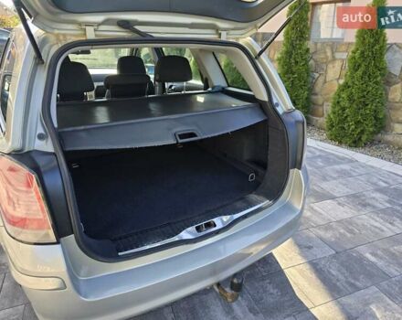 Серый Опель Астра, объемом двигателя 1.3 л и пробегом 238 тыс. км за 4800 $, фото 15 на Automoto.ua