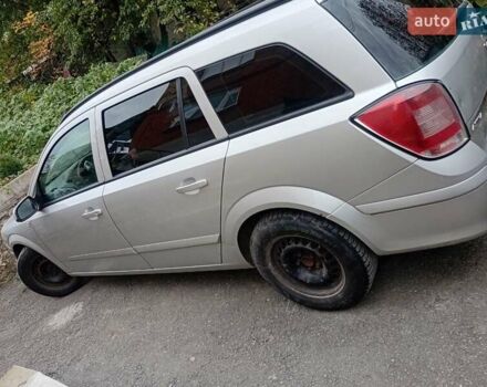 Серый Опель Астра, объемом двигателя 1.6 л и пробегом 385 тыс. км за 4300 $, фото 6 на Automoto.ua