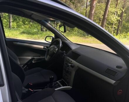 Серый Опель Астра, объемом двигателя 1.2 л и пробегом 215 тыс. км за 4700 $, фото 1 на Automoto.ua