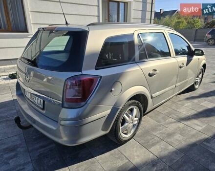 Серый Опель Астра, объемом двигателя 1.3 л и пробегом 238 тыс. км за 4800 $, фото 4 на Automoto.ua