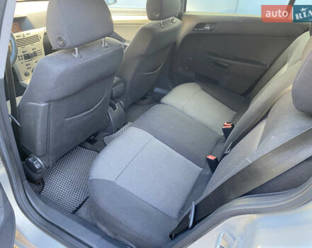 Серый Опель Астра, объемом двигателя 1.6 л и пробегом 210 тыс. км за 4699 $, фото 15 на Automoto.ua