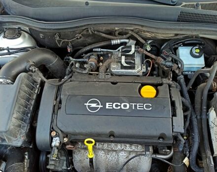 Серый Опель Астра, объемом двигателя 1.6 л и пробегом 180 тыс. км за 5300 $, фото 4 на Automoto.ua