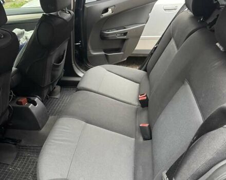 Серый Опель Астра, объемом двигателя 1.36 л и пробегом 268 тыс. км за 5000 $, фото 13 на Automoto.ua