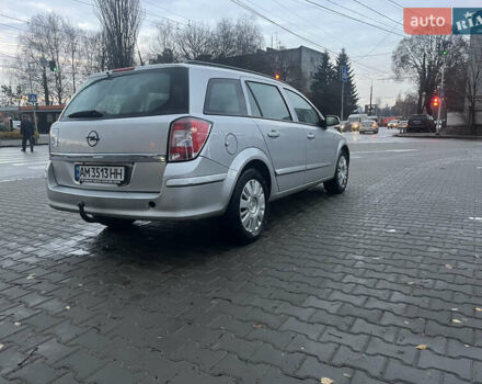 Сірий Опель Астра, об'ємом двигуна 1.69 л та пробігом 304 тис. км за 4900 $, фото 4 на Automoto.ua
