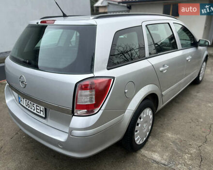 Серый Опель Астра, объемом двигателя 1.36 л и пробегом 270 тыс. км за 3900 $, фото 144 на Automoto.ua