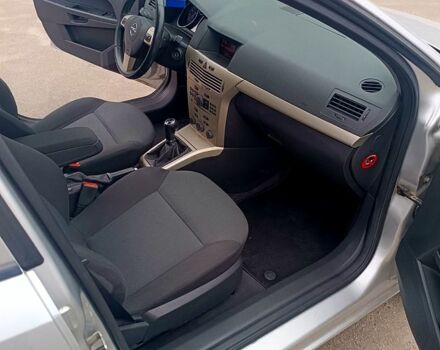 Сірий Опель Астра, об'ємом двигуна 1.6 л та пробігом 226 тис. км за 5400 $, фото 10 на Automoto.ua