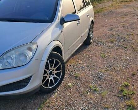 Серый Опель Астра, объемом двигателя 1.6 л и пробегом 264 тыс. км за 4600 $, фото 3 на Automoto.ua