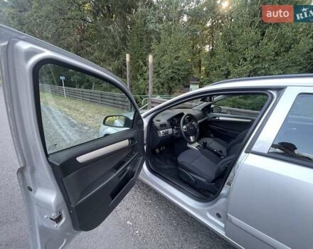 Серый Опель Астра, объемом двигателя 1.4 л и пробегом 208 тыс. км за 5150 $, фото 3 на Automoto.ua