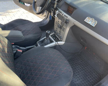 Серый Опель Астра, объемом двигателя 1.6 л и пробегом 209 тыс. км за 4800 $, фото 10 на Automoto.ua