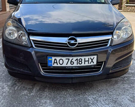 Серый Опель Астра, объемом двигателя 1.9 л и пробегом 293 тыс. км за 3900 $, фото 17 на Automoto.ua