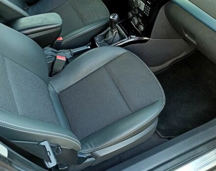 Серый Опель Астра, объемом двигателя 1.6 л и пробегом 180 тыс. км за 5300 $, фото 7 на Automoto.ua