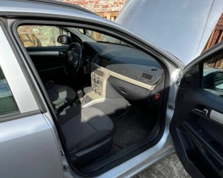 Сірий Опель Астра, об'ємом двигуна 1.9 л та пробігом 253 тис. км за 4400 $, фото 4 на Automoto.ua