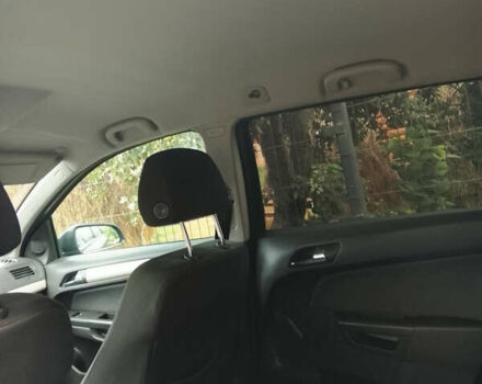 Серый Опель Астра, объемом двигателя 1.91 л и пробегом 241 тыс. км за 5400 $, фото 9 на Automoto.ua