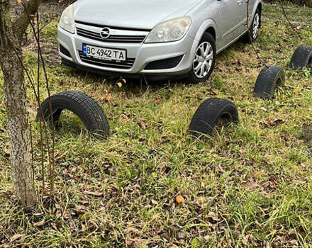 Сірий Опель Астра, об'ємом двигуна 1.69 л та пробігом 300 тис. км за 5000 $, фото 5 на Automoto.ua