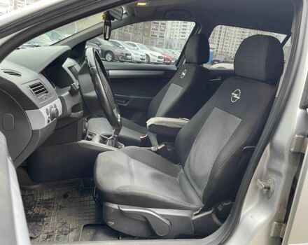 Серый Опель Астра, объемом двигателя 1.6 л и пробегом 299 тыс. км за 4790 $, фото 8 на Automoto.ua