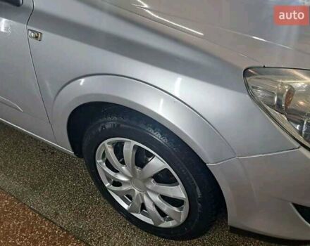 Серый Опель Астра, объемом двигателя 1.91 л и пробегом 291 тыс. км за 5800 $, фото 13 на Automoto.ua