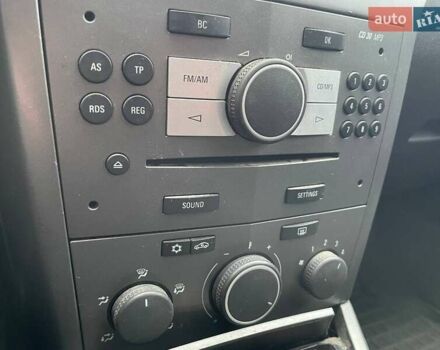 Серый Опель Астра, объемом двигателя 1.6 л и пробегом 298 тыс. км за 4790 $, фото 24 на Automoto.ua