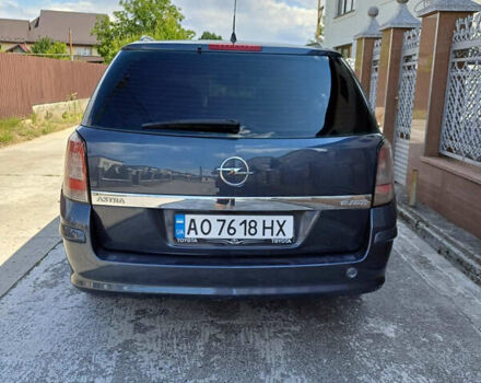 Серый Опель Астра, объемом двигателя 1.9 л и пробегом 293 тыс. км за 3900 $, фото 5 на Automoto.ua