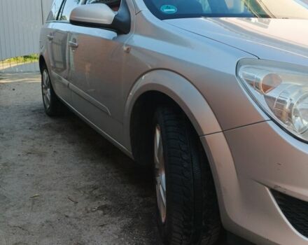 Серый Опель Астра, объемом двигателя 1.2 л и пробегом 300 тыс. км за 4500 $, фото 2 на Automoto.ua