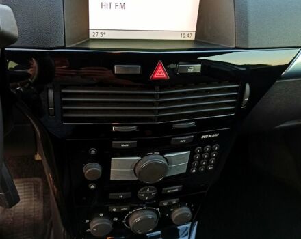 Серый Опель Астра, объемом двигателя 1.6 л и пробегом 180 тыс. км за 5300 $, фото 8 на Automoto.ua