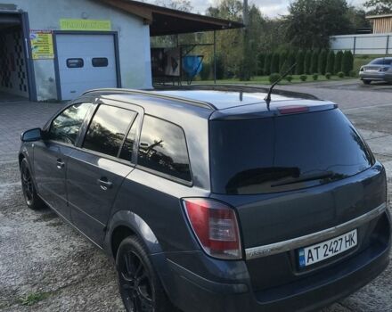 Серый Опель Астра, объемом двигателя 1.7 л и пробегом 256 тыс. км за 5000 $, фото 2 на Automoto.ua