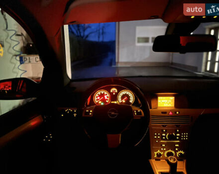 Серый Опель Астра, объемом двигателя 1.36 л и пробегом 270 тыс. км за 3900 $, фото 136 на Automoto.ua