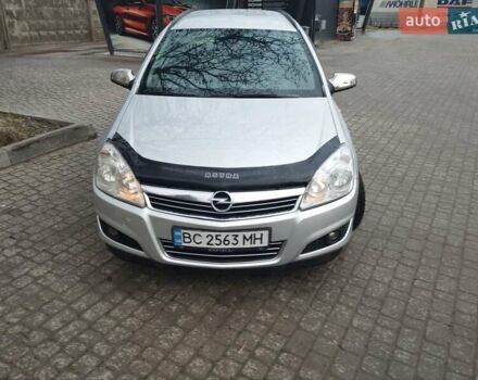 Серый Опель Астра, объемом двигателя 1.7 л и пробегом 250 тыс. км за 5300 $, фото 4 на Automoto.ua