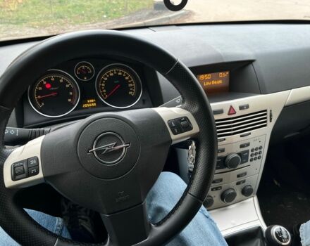 Сірий Опель Астра, об'ємом двигуна 1.6 л та пробігом 206 тис. км за 4300 $, фото 5 на Automoto.ua