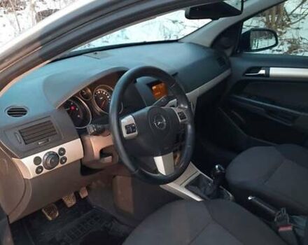 Сірий Опель Астра, об'ємом двигуна 1.3 л та пробігом 350 тис. км за 5300 $, фото 9 на Automoto.ua