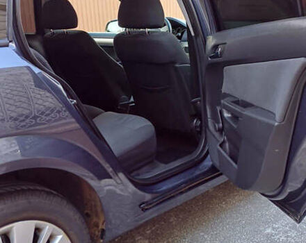 Серый Опель Астра, объемом двигателя 1.9 л и пробегом 293 тыс. км за 3900 $, фото 8 на Automoto.ua