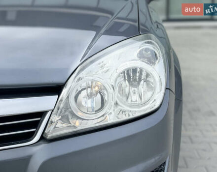 Серый Опель Астра, объемом двигателя 1.9 л и пробегом 203 тыс. км за 5800 $, фото 10 на Automoto.ua