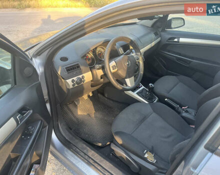 Сірий Опель Астра, об'ємом двигуна 1.3 л та пробігом 432 тис. км за 4000 $, фото 9 на Automoto.ua