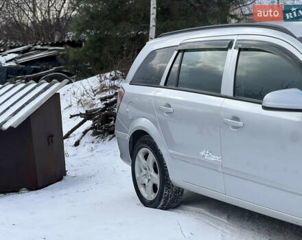 Серый Опель Астра, объемом двигателя 1.9 л и пробегом 263 тыс. км за 4250 $, фото 2 на Automoto.ua