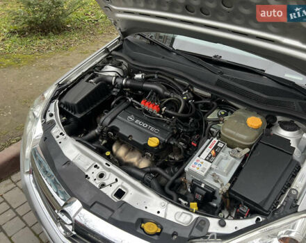 Серый Опель Астра, объемом двигателя 1.36 л и пробегом 270 тыс. км за 3900 $, фото 77 на Automoto.ua