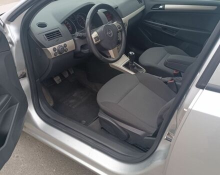 Серый Опель Астра, объемом двигателя 1.6 л и пробегом 226 тыс. км за 5400 $, фото 8 на Automoto.ua