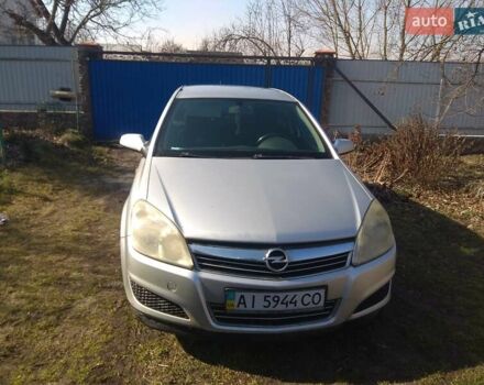 Серый Опель Астра, объемом двигателя 1.3 л и пробегом 277 тыс. км за 4500 $, фото 5 на Automoto.ua