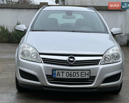 Серый Опель Астра, объемом двигателя 1.36 л и пробегом 270 тыс. км за 3900 $, фото 148 на Automoto.ua