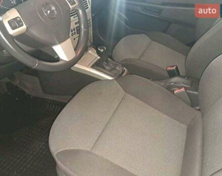 Серый Опель Астра, объемом двигателя 1.91 л и пробегом 291 тыс. км за 5800 $, фото 8 на Automoto.ua